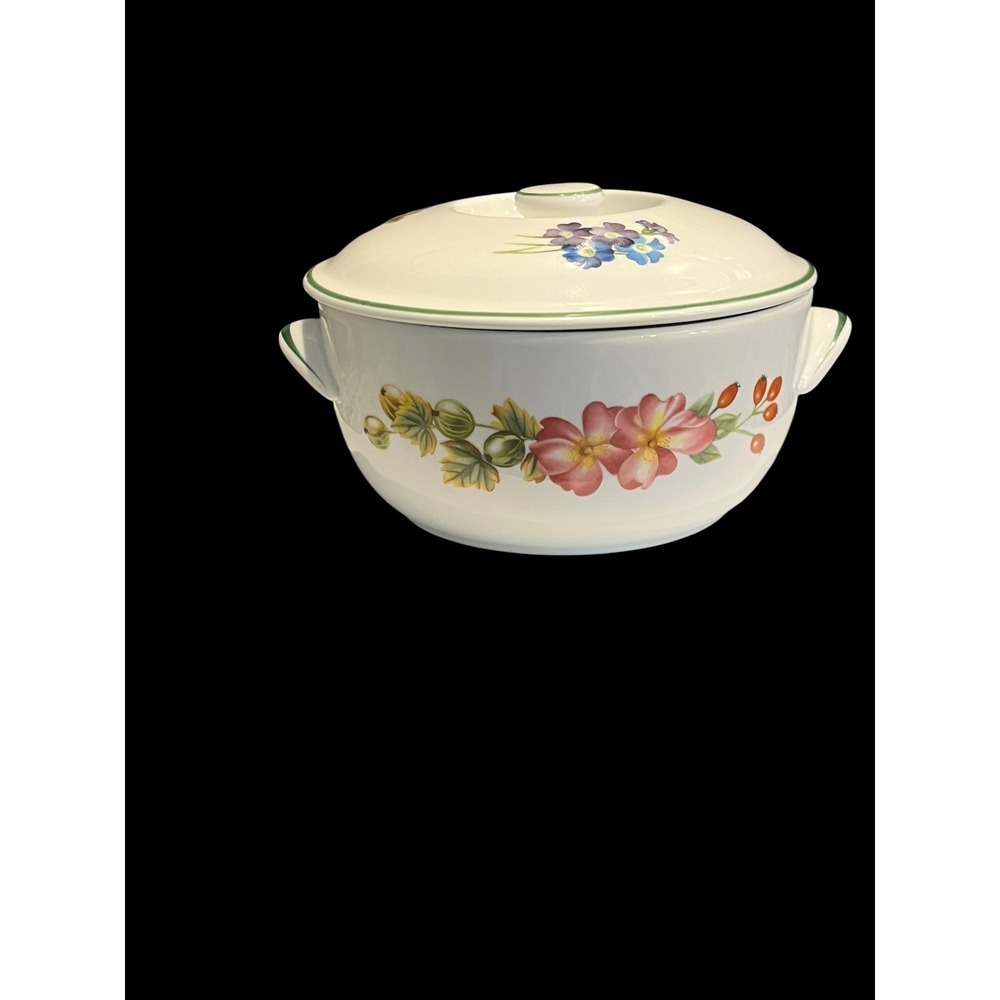 Royal Worcester Wild Harvest Porcelain Covered Casserole Dish Made in England